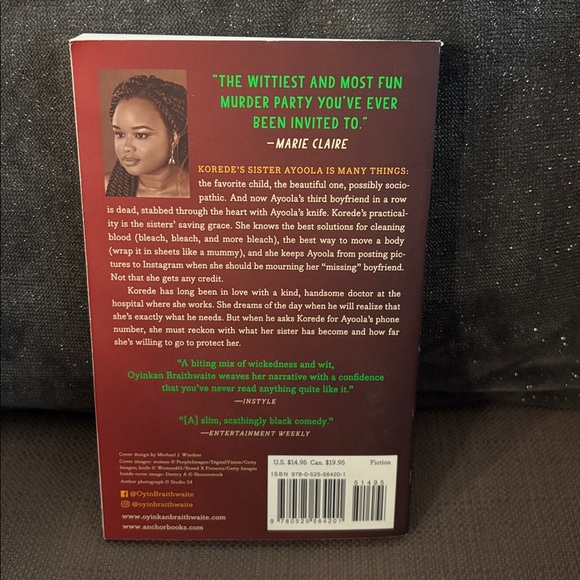 My Sister, the Serial Killer Book - Picture 3 of 4